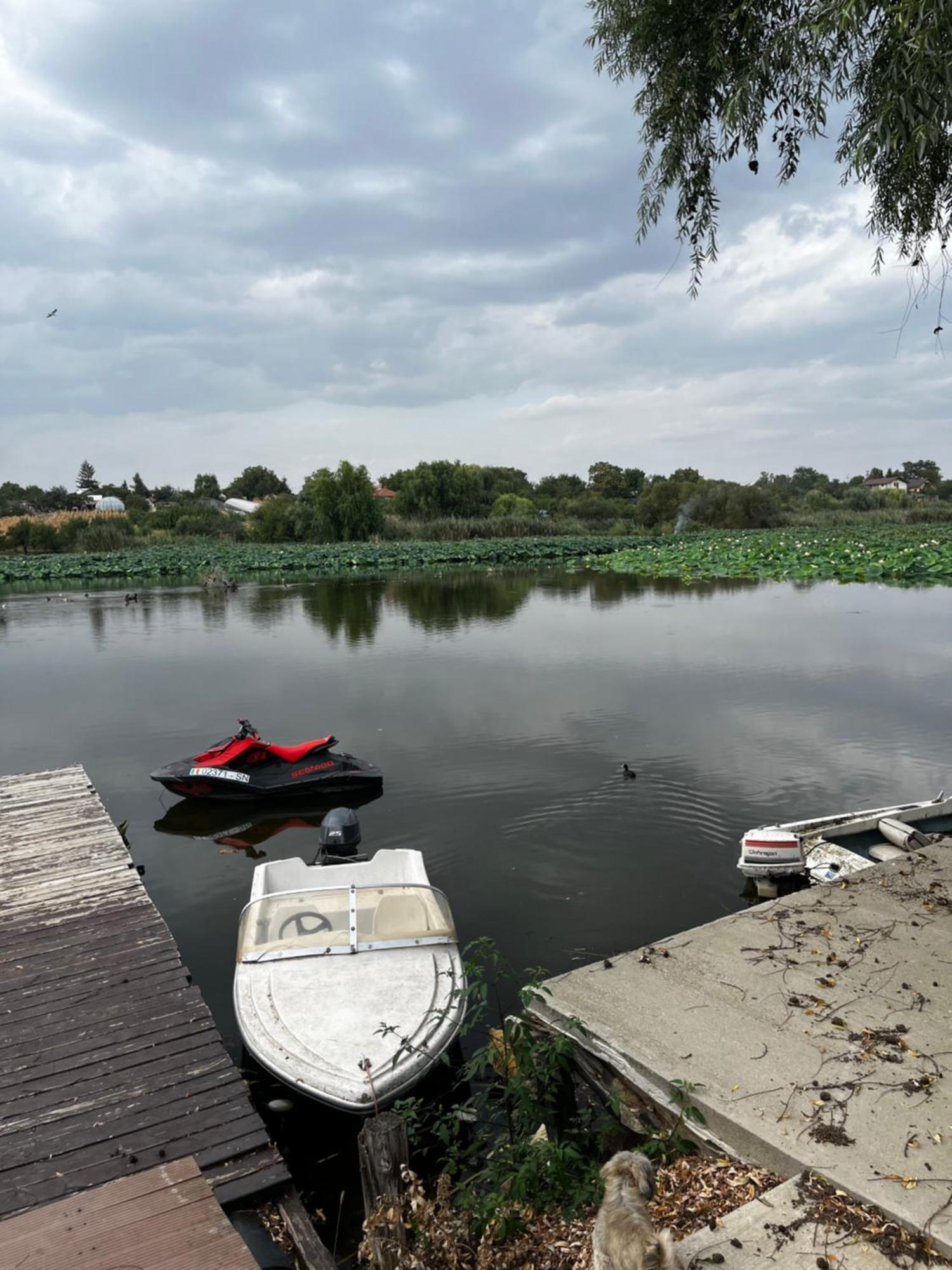 La Nuferi Lac To Therme & Aeroport Otopeni Hotel Snagov Bagian luar foto